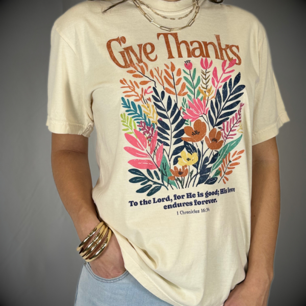 Give Thanks Women's Tshirt